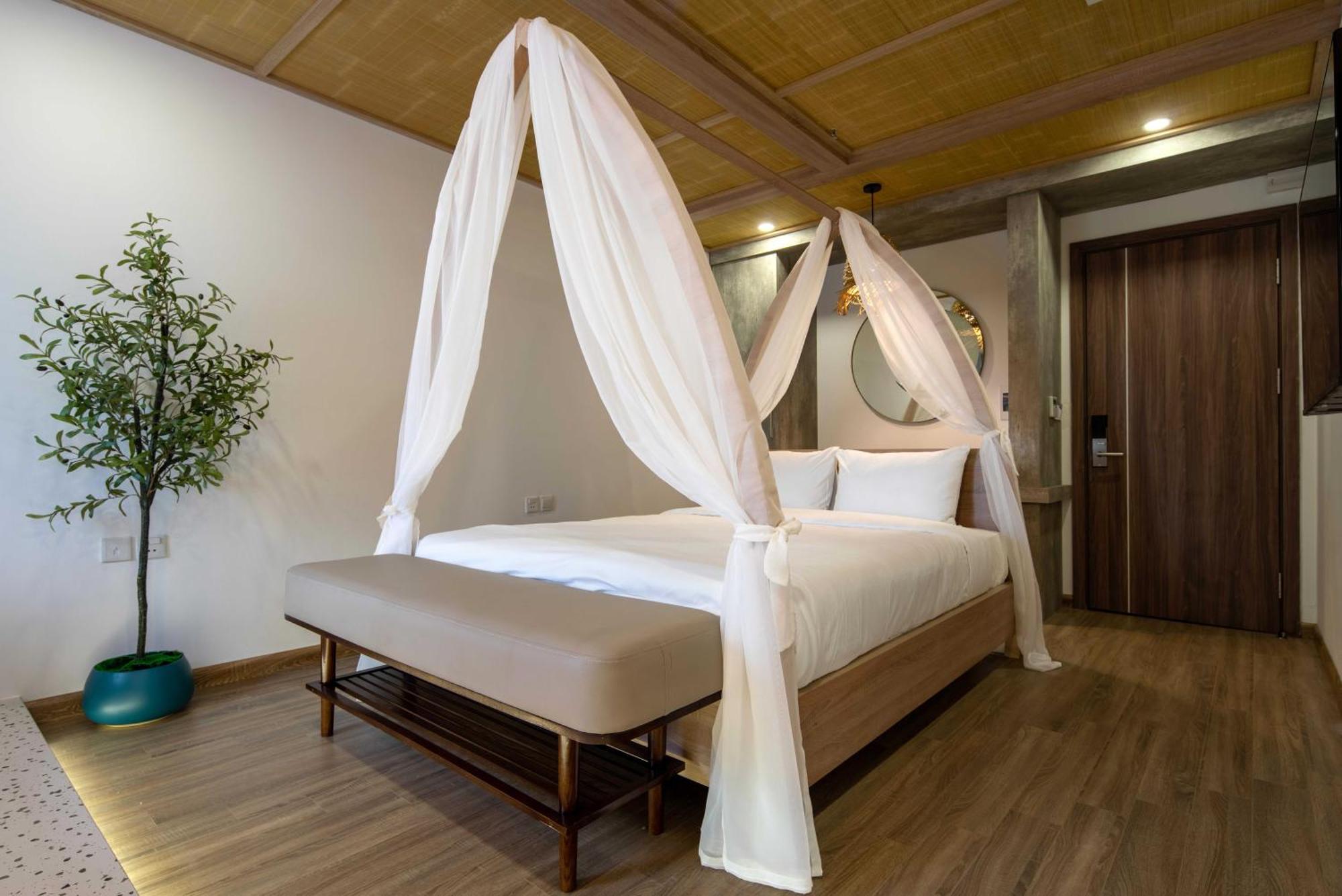 Jacayl Hotel - Cau Giay - Hanoi — Photos 1